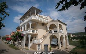 Apartmani Puzek
