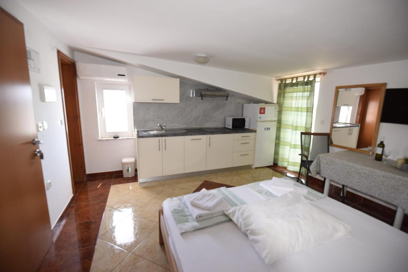 Apartmani Puzek Бибинє Екстер'єр фото
